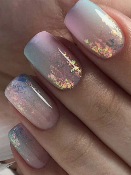 37+ Gorgeous nail-art designs to sparkle this winter 26 iridescent nail ideas