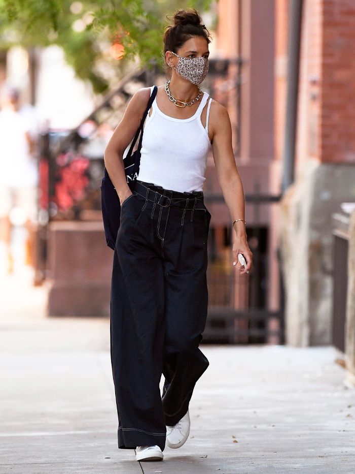 Baggy-pants 60+ Most Fashionable '90s Outfit Ideas For Ladies That Are Coming Back in 2022
