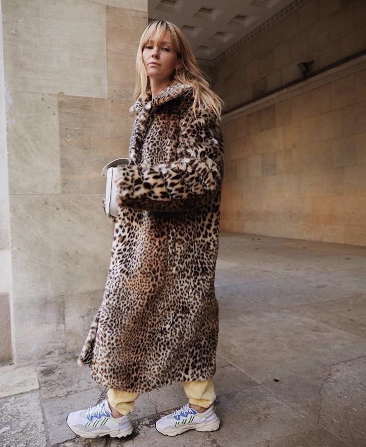 Leopard-Print 60+ Most Fashionable '90s Outfit Ideas For Ladies That Are Coming Back in 2022