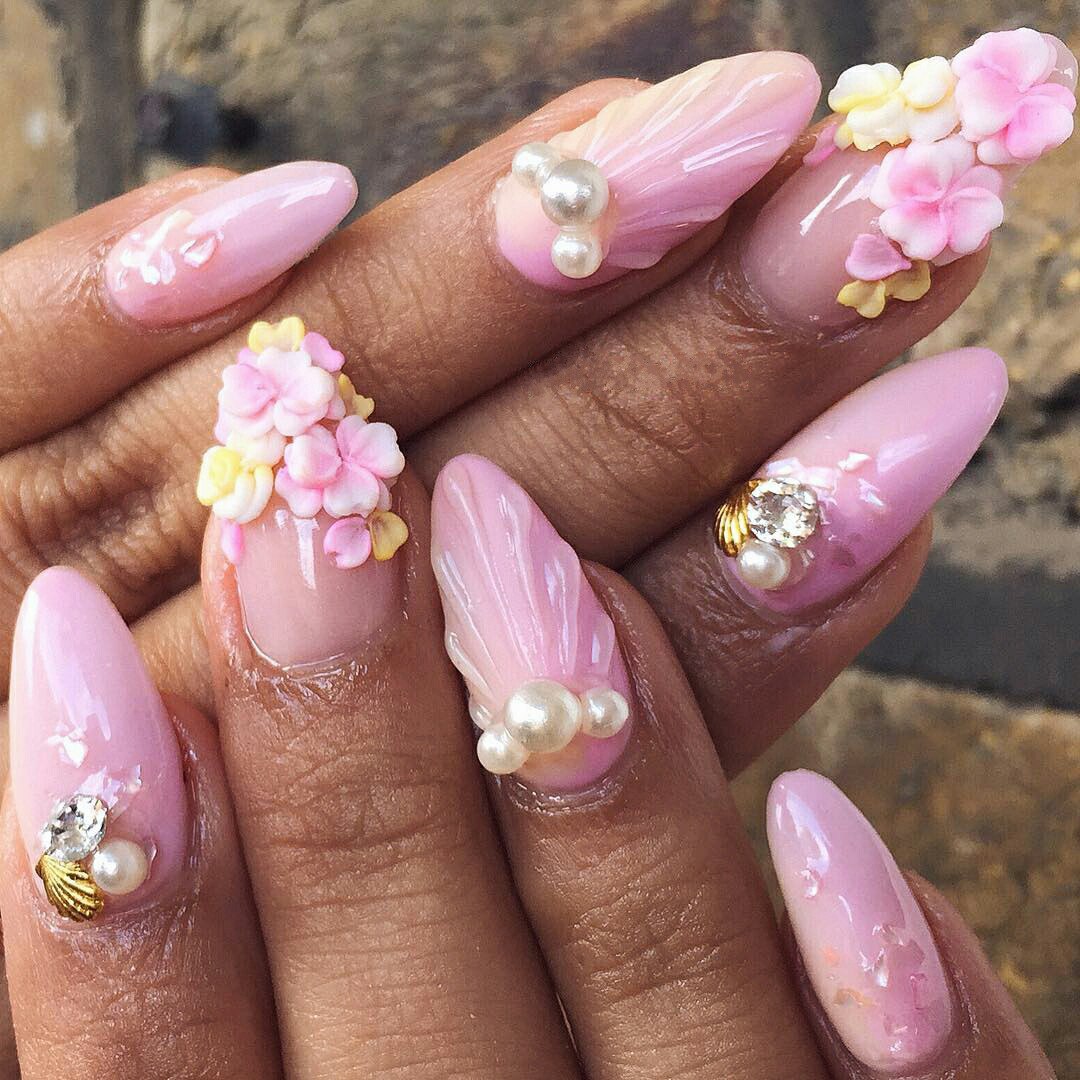 pinky 90+ Hottest 3D Acrylic Nails With Flower Designs - 26 3D acrylic nails with flower designs