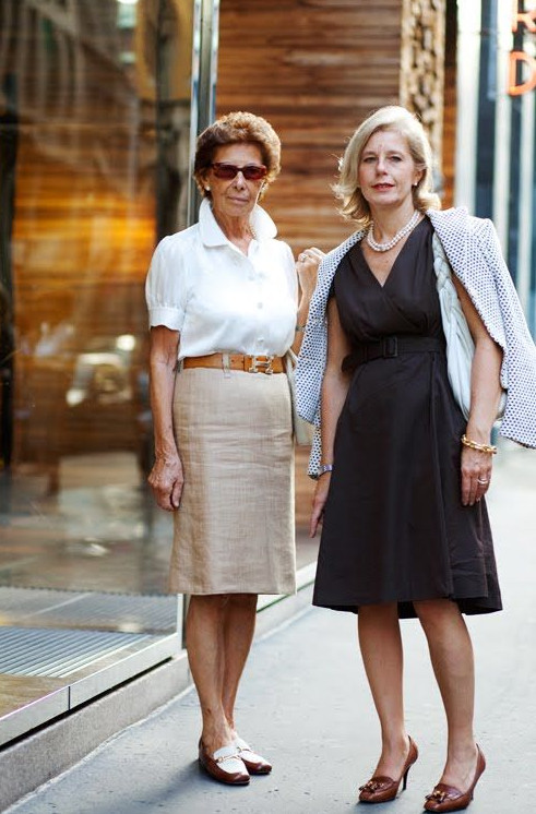 2021-12-05_020105 Stylish work outfit ideas for women over 50 to inspire you