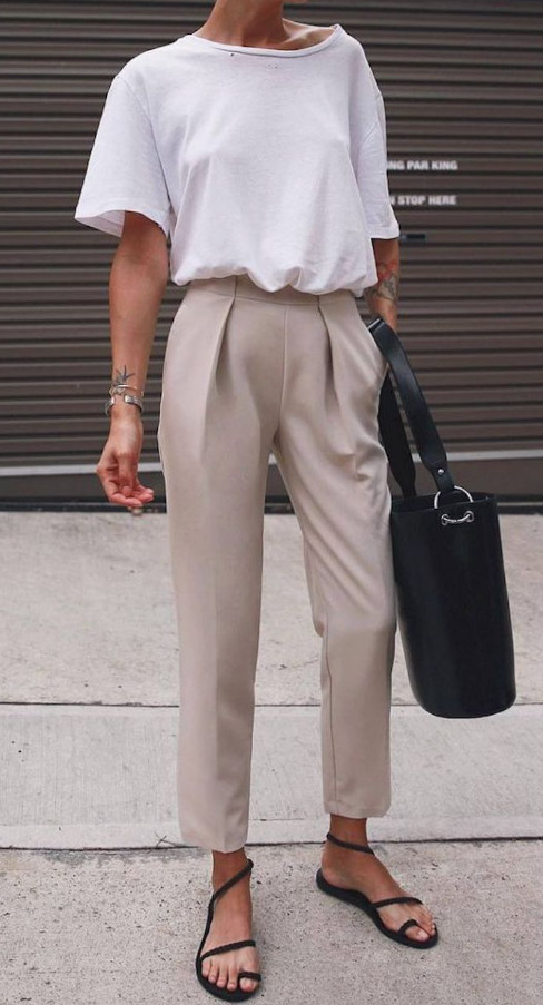 2021-12-05_020314 Stylish work outfit ideas for women over 50 to inspire you