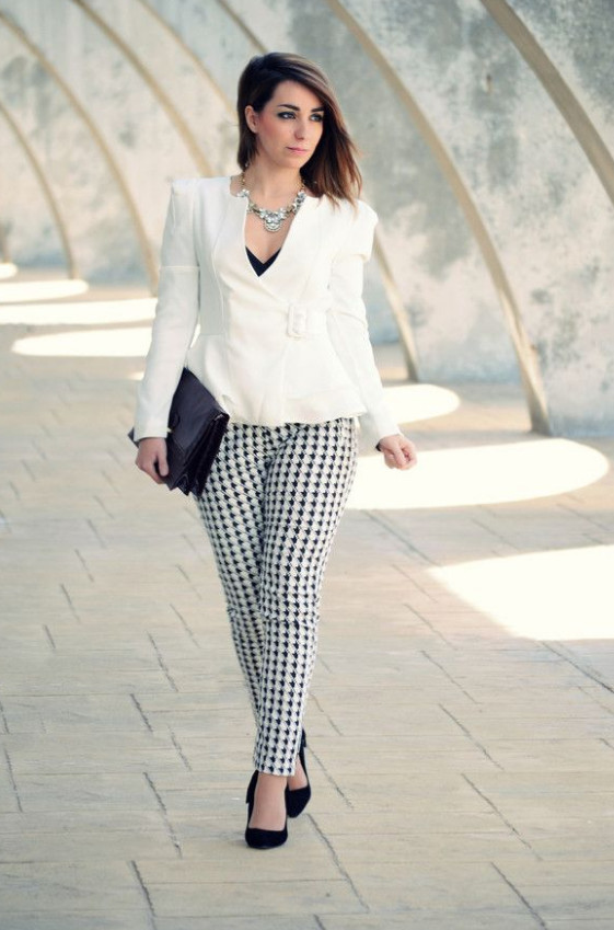 2021-12-05_022954 Stylish work outfit ideas for women over 50 to inspire you