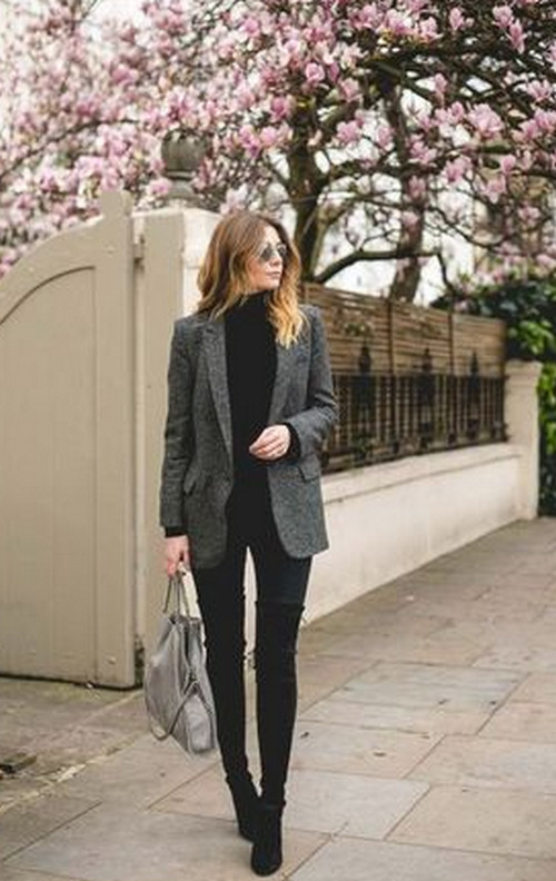 2021-12-05_023643 Stylish work outfit ideas for women over 50 to inspire you