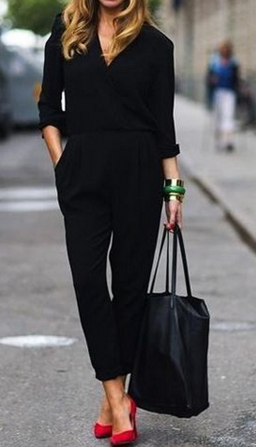 2021-12-05_023744 Stylish work outfit ideas for women over 50 to inspire you