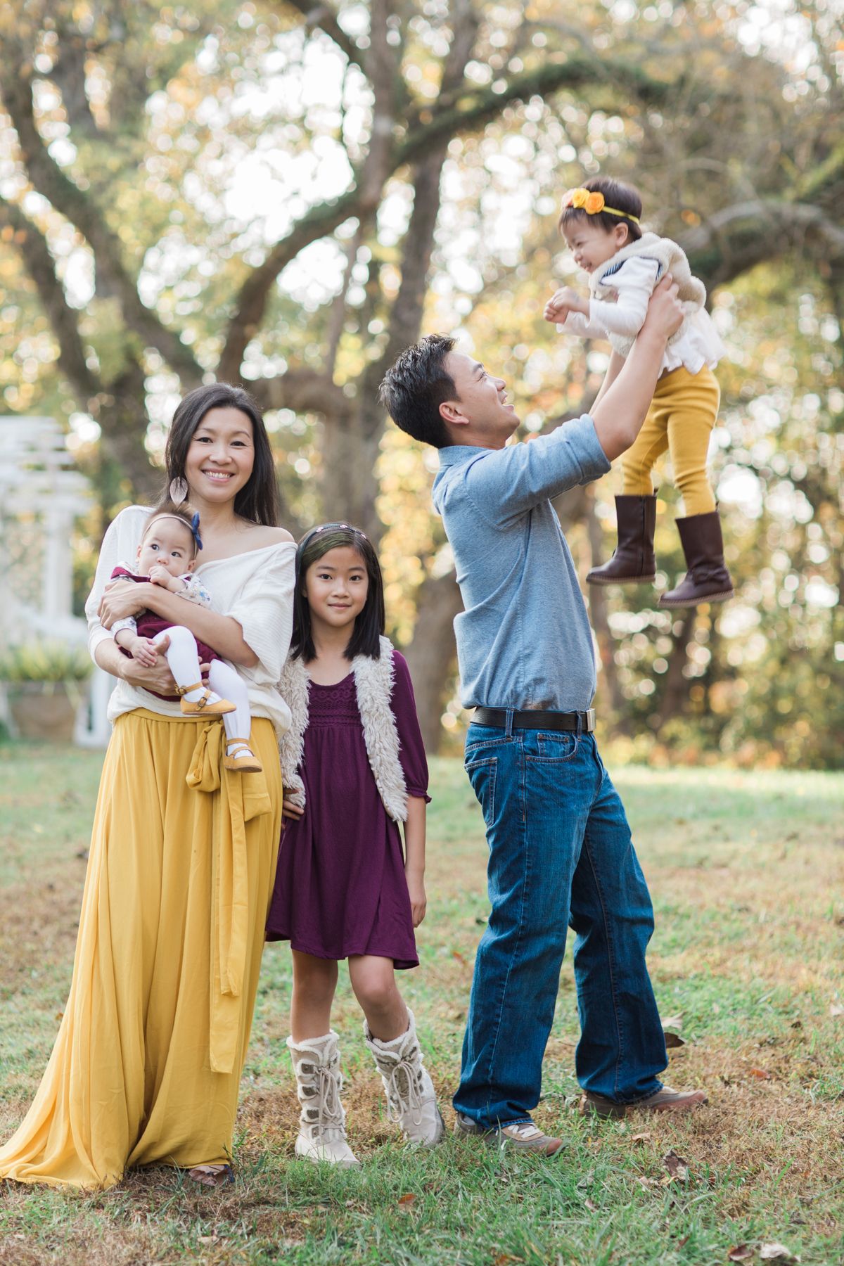 Contrast-and-colors. 70+ Best Family Photoshoot Outfit Ideas That You Must Check