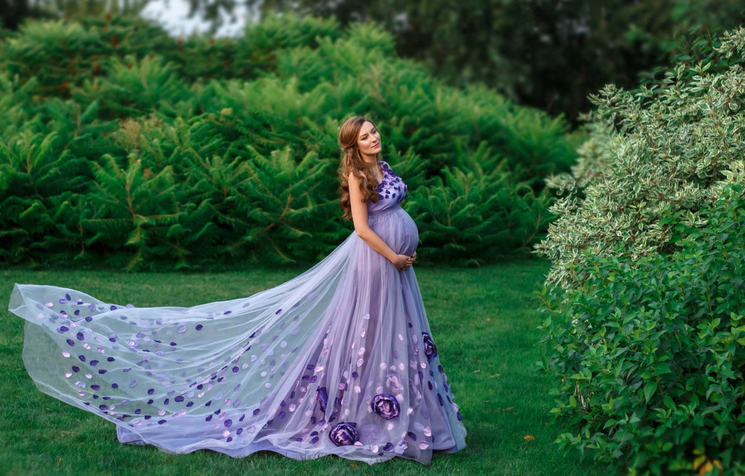 Fairy-long-dress-scaled Hottest 25 Maternity Photoshoot Outfit Ideas