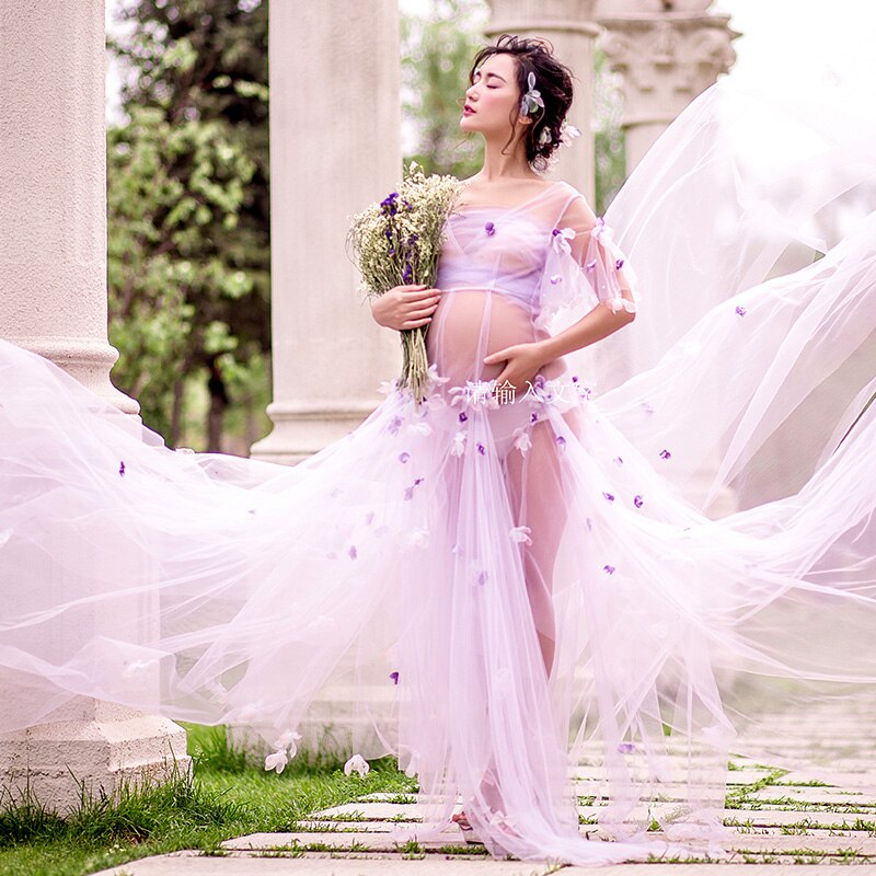 Fairy long dress. Hottest 25 Maternity Photoshoot Outfit Ideas - 16