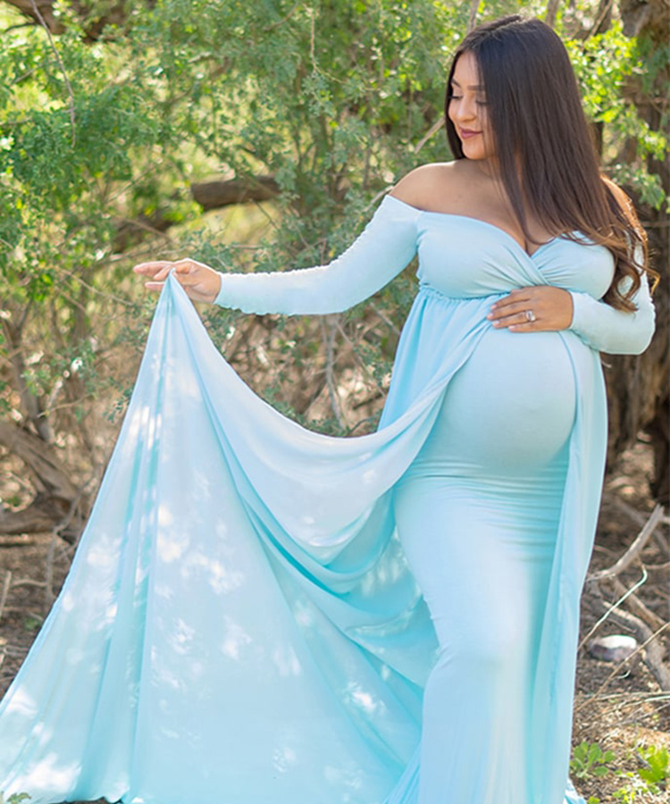 Flowy-Maxi-Dress Hottest 25 Maternity Photoshoot Outfit Ideas