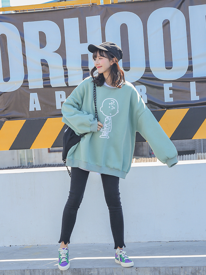 60+ Hot Trending Clothes for Teenage Girl 35 Oversized outfit 60+ Hot Trending Clothes for Teenage Girl - 32