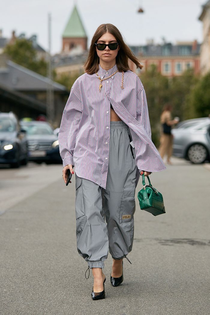 60+ Hot Trending Clothes for Teenage Girl 36 Oversized outfits for girls. 1 60+ Hot Trending Clothes for Teenage Girl - 33