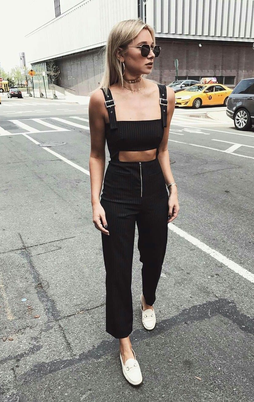 all-black-outfit-for-girls 60+ Hot Trending Clothes for Teenage Girl 2022