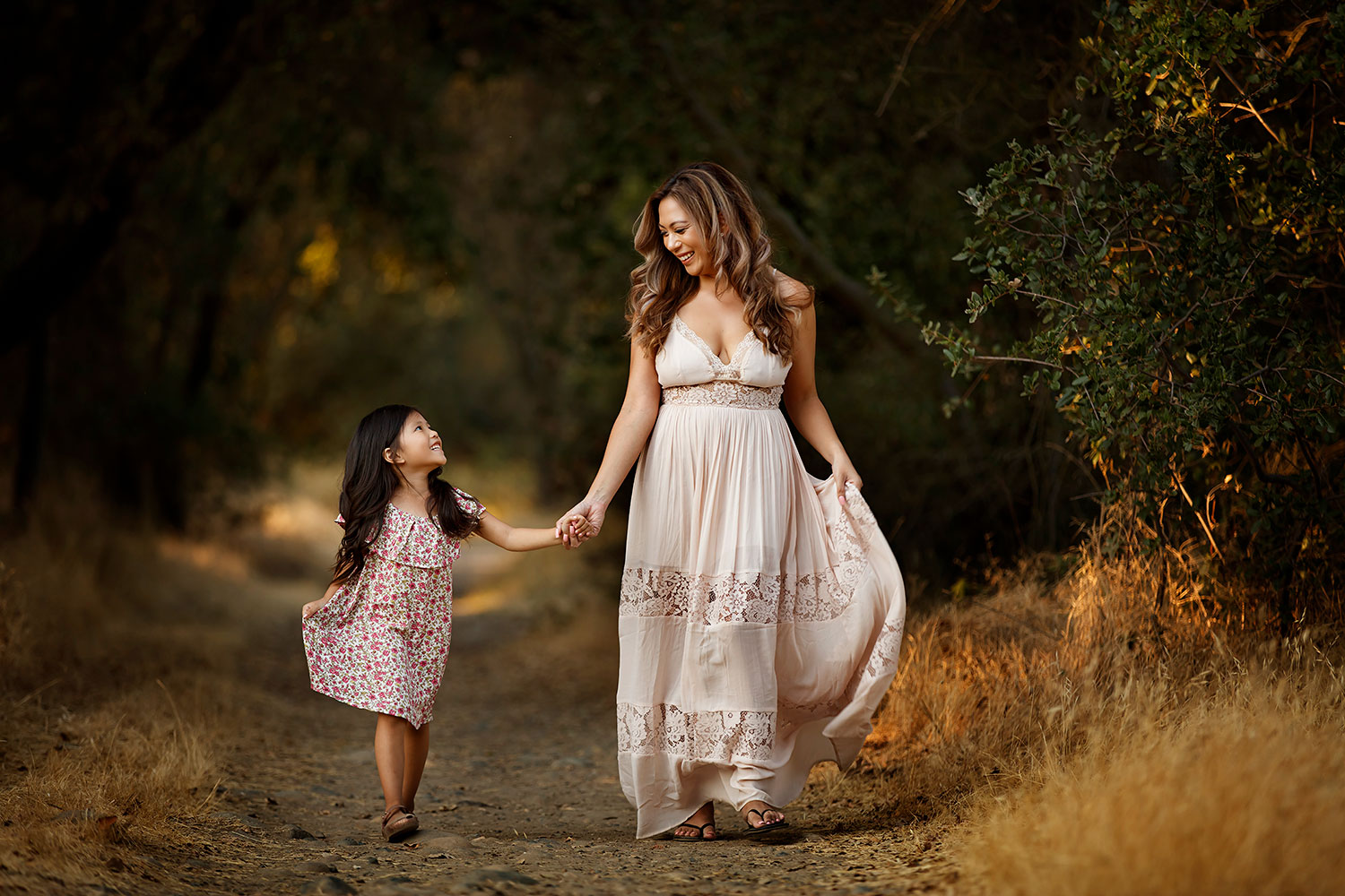 family-photoshoots..-1 70+ Best Family Photoshoot Outfit Ideas That You Must Check