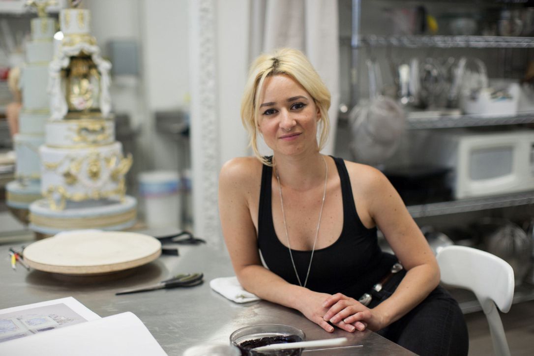 Top 30 Best Cake Designers in the World 58 Alexandria Pellegrino Top 30 Best Cake Designers in the World - 50