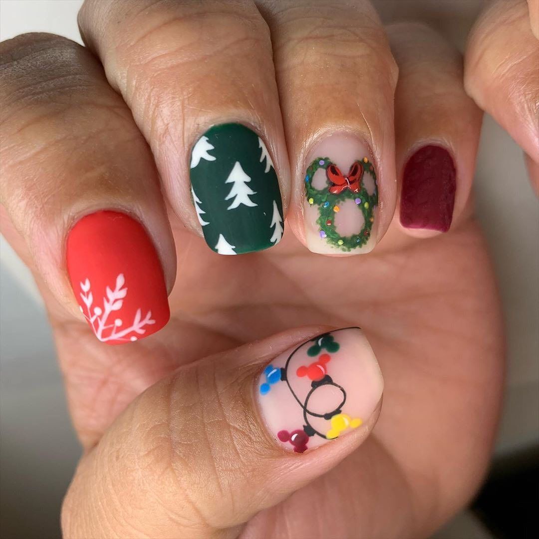 70+ Magical Disney Nail Designs That Look Cute 60 Disney Christmas Nail Design. 70+ Magical Disney Nail Designs That Look Cute - 60
