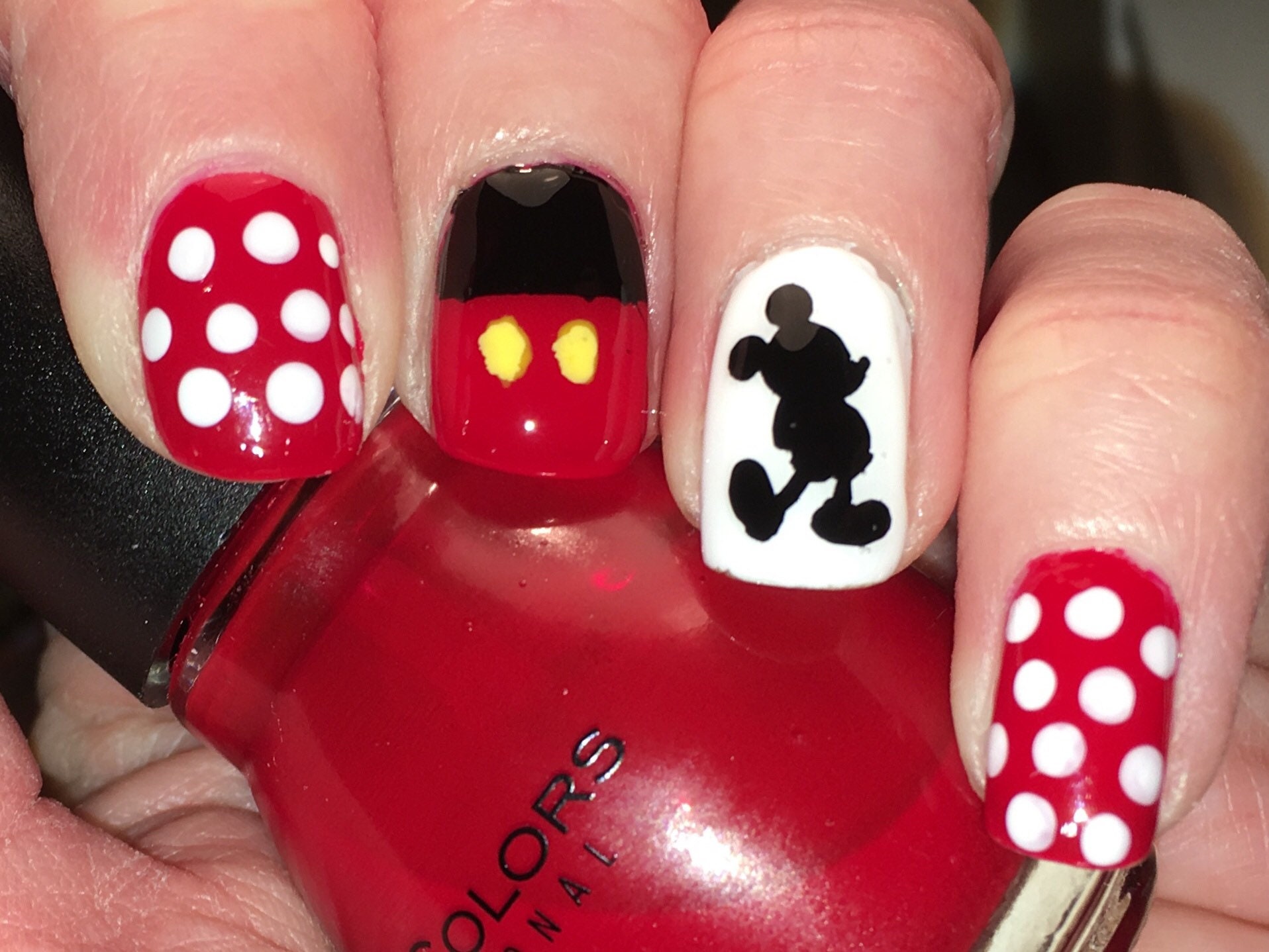 Mickey-Mouse-Acrylic-Nail-Art-Design.-4 70+ Magical Disney Nail Designs That Look Cute