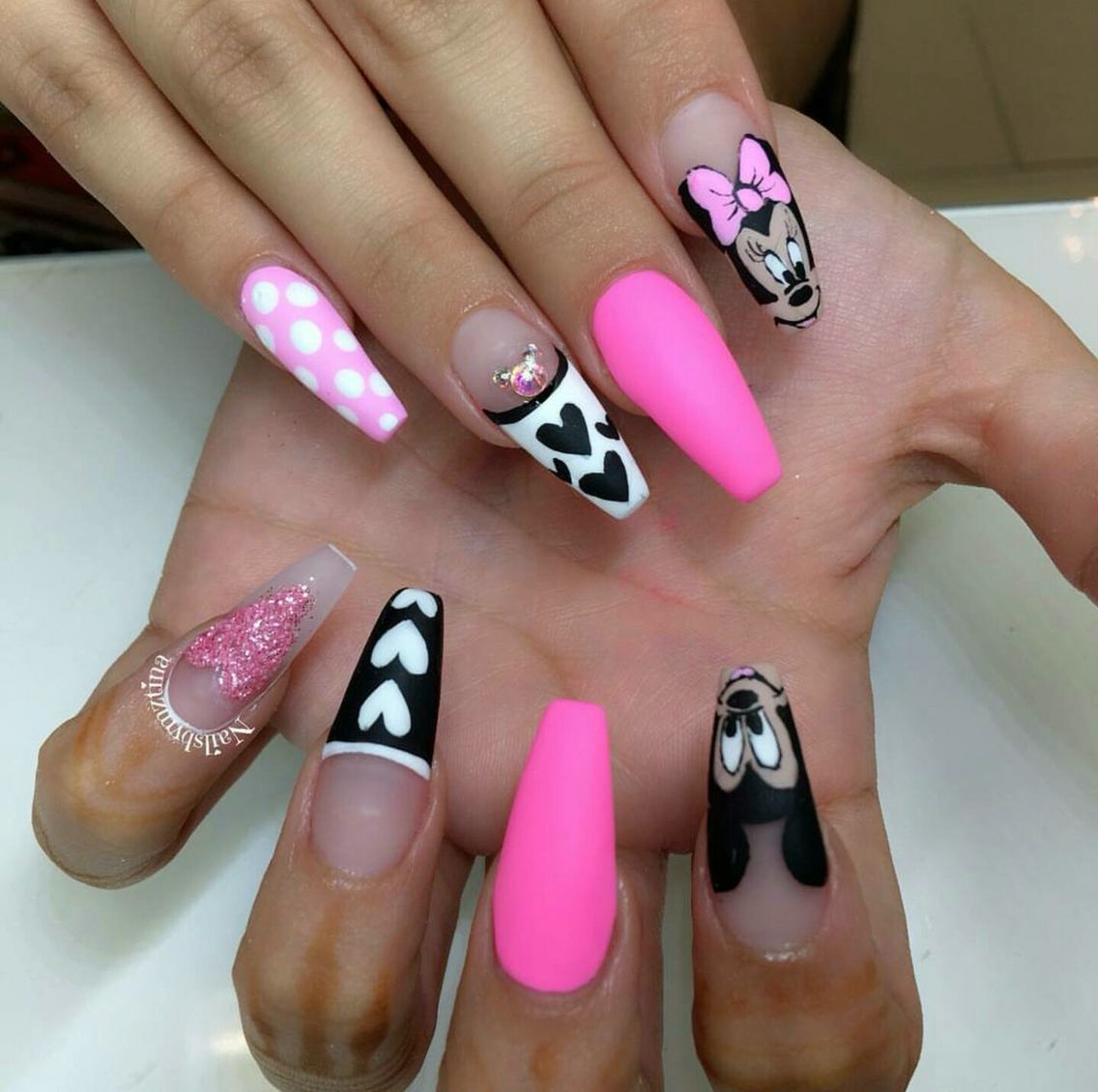 70+ Magical Disney Nail Designs That Look Cute 17 Minnie 70+ Magical Disney Nail Designs That Look Cute - 17