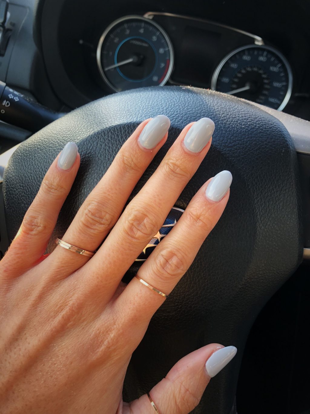 Oval Acrylic Nails 75+ Hottest Looking Nail Shapes for Women - 29
