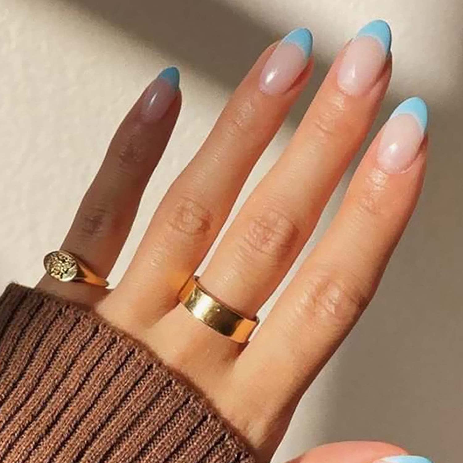 Oval Acrylic Nails.