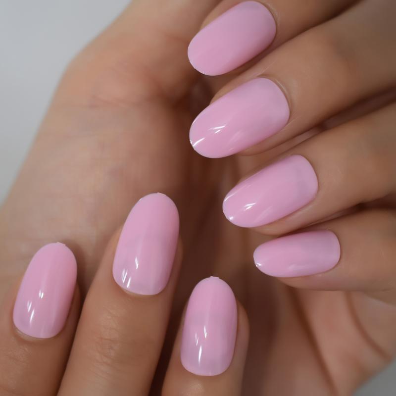 Oval-Nail-Shape 75+ Hottest Looking Nail Shapes for Women in 2022