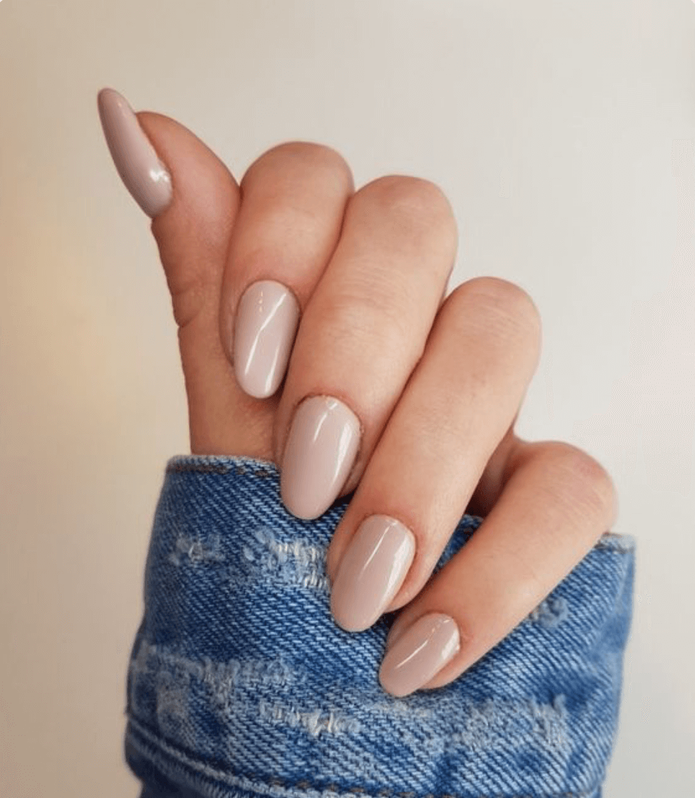 Oval-Nail-Shape 75+ Hottest Looking Nail Shapes for Women in 2022