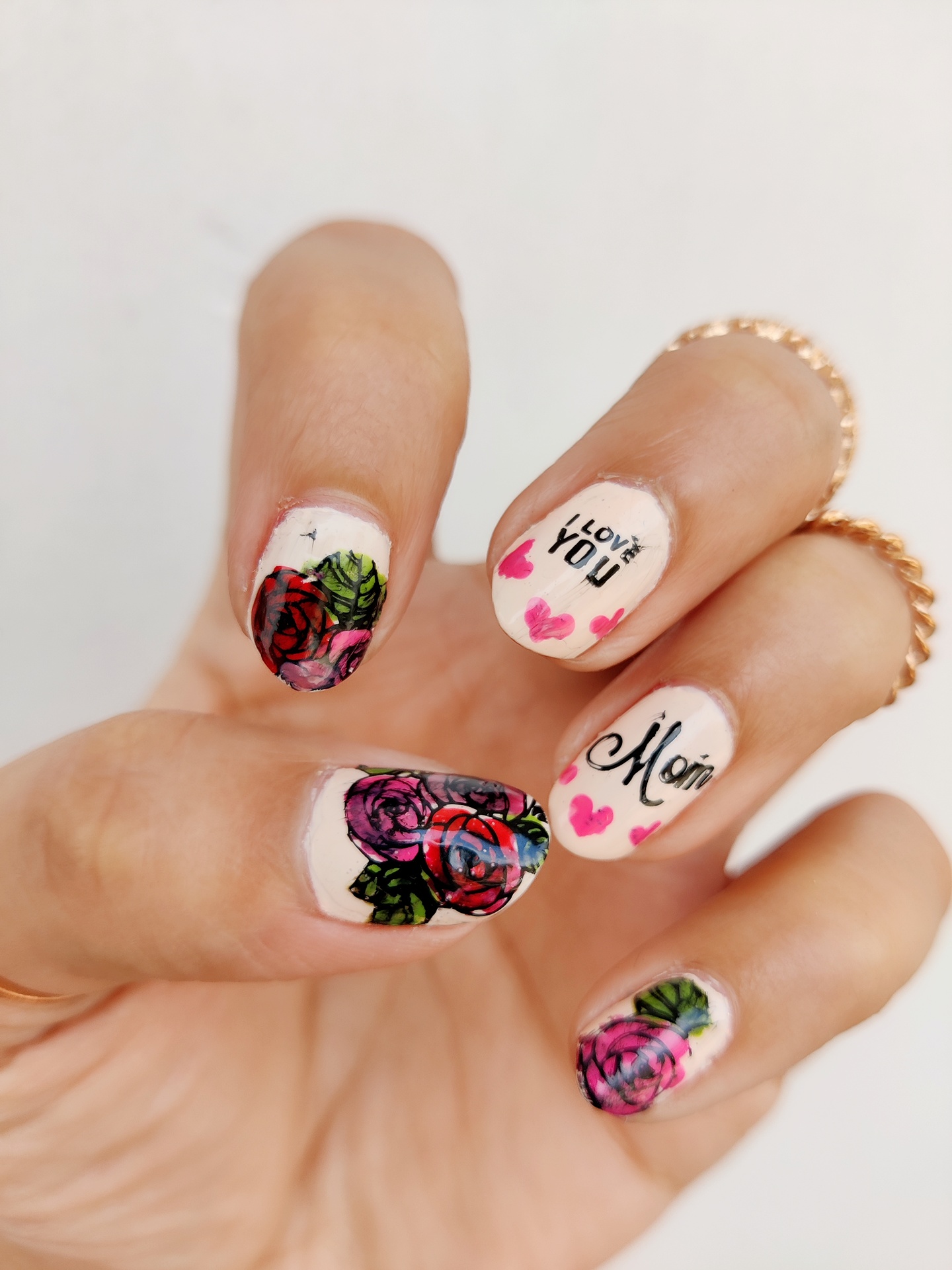 flowery nails