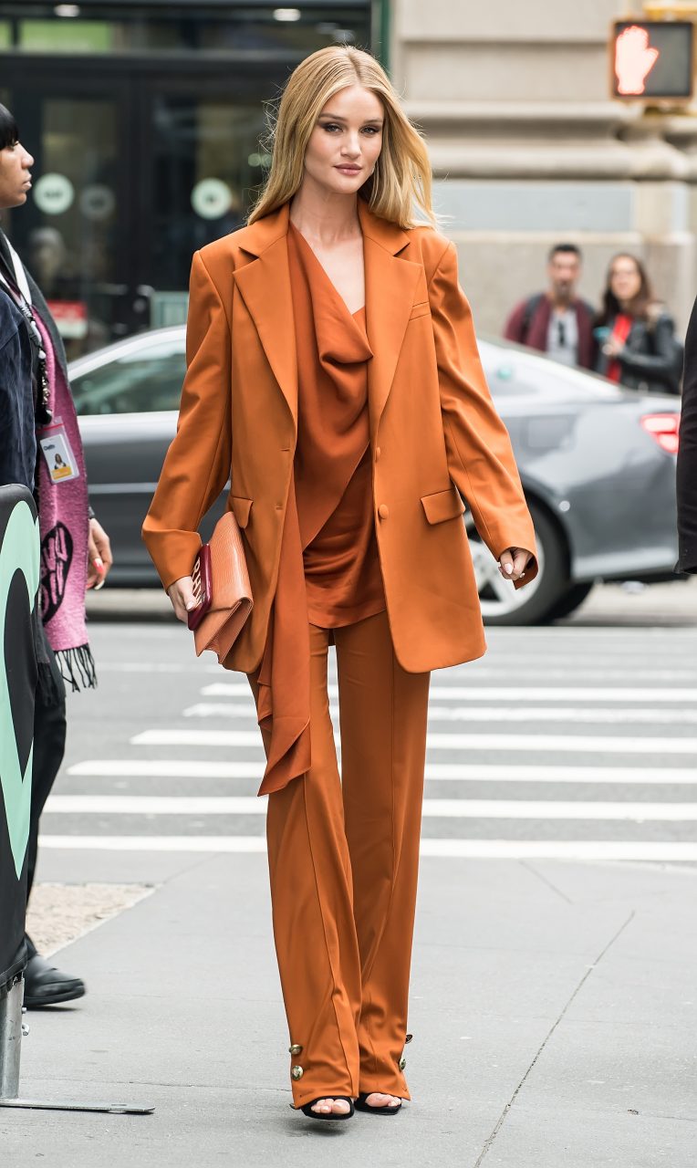 100+ Cutest Spring and Summer Outfits for Women 60 Bold Suit 100+ Cutest Spring and Summer Outfits for Women - 58