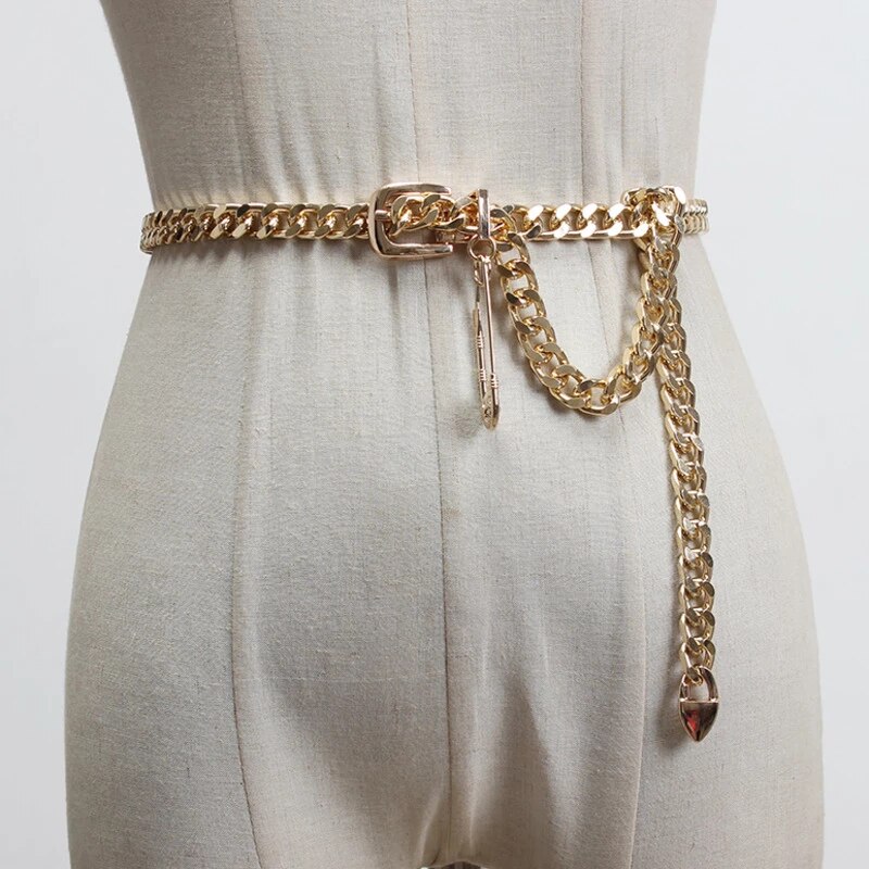 Chain Belt. 70+ Hottest Spring Fashion Trends for Women - 66