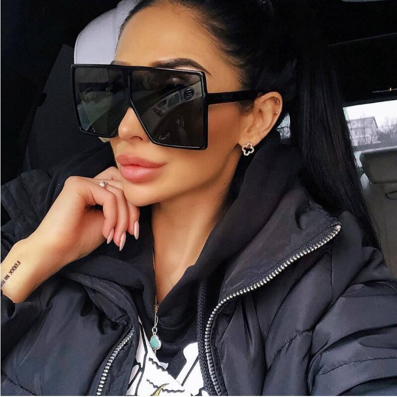 Geometric-Sunglasses.-2 70+ Hottest Spring Fashion Trends for Women in 2022