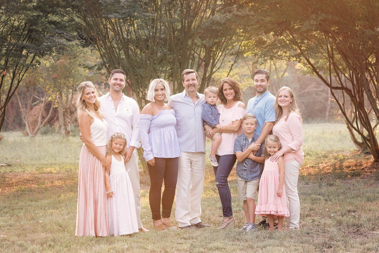 Pink Shades 70+ Best Chosen Family Photo Outfit Ideas in Summer - 50