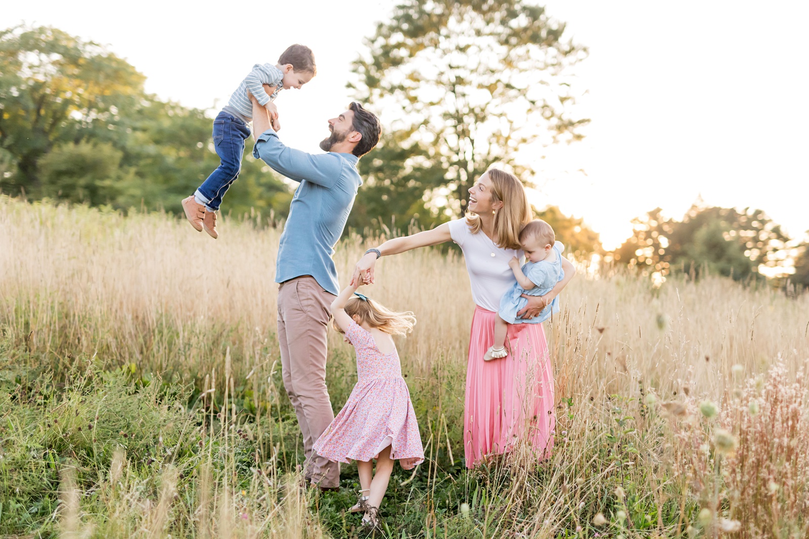 Pink-outfit-2 70+ Best Chosen Family Photo Outfit Ideas in Summer 2022