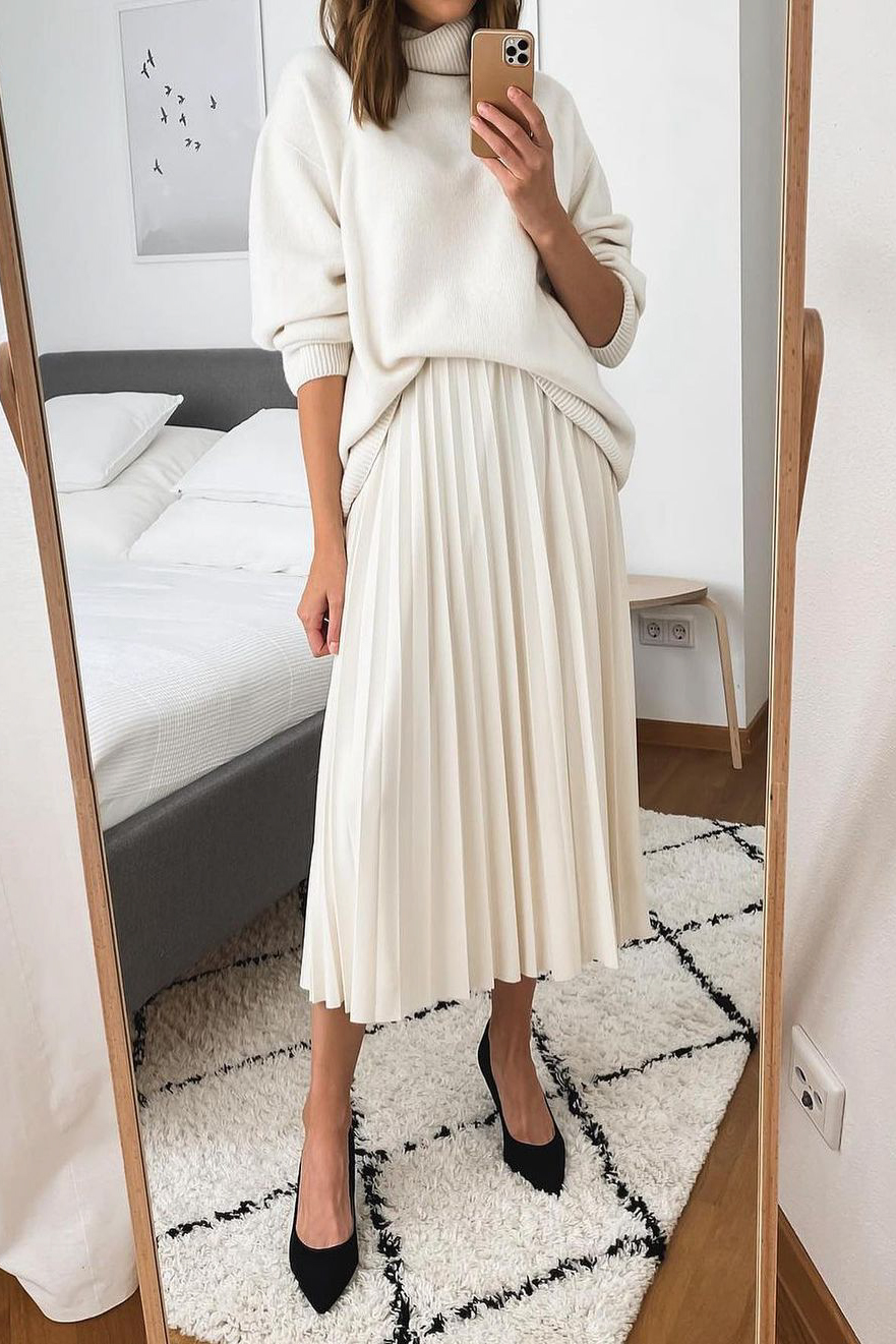 100+ Cutest Spring and Summer Outfits for Women 57 Pleated Skirt... 100+ Cutest Spring and Summer Outfits for Women - 55