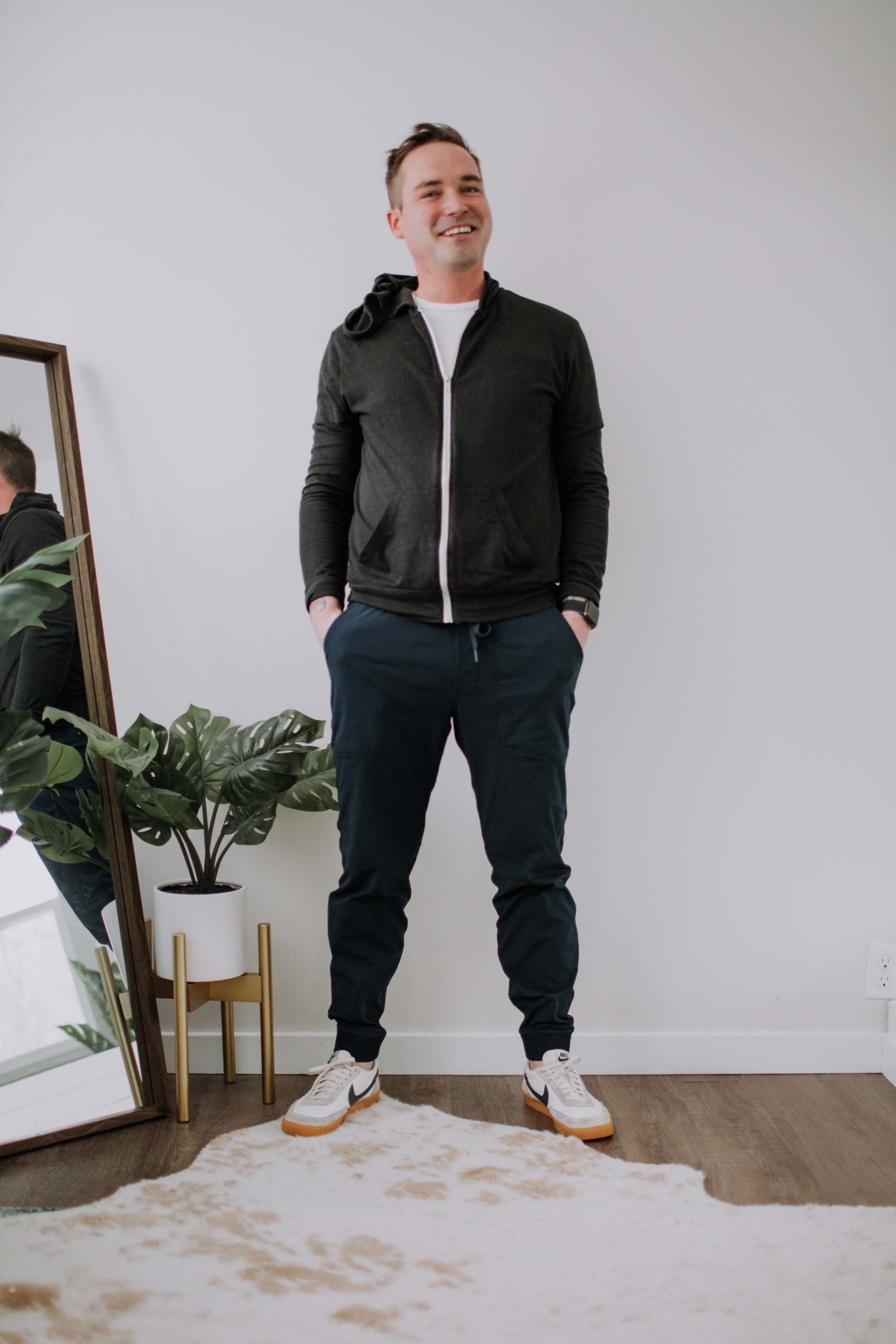 65+ Best Spring & Summer Men's Outfit Ideas 36 Slim Fit Joggers 1 65+ Best Spring & Summer Men's Outfit Ideas - 35