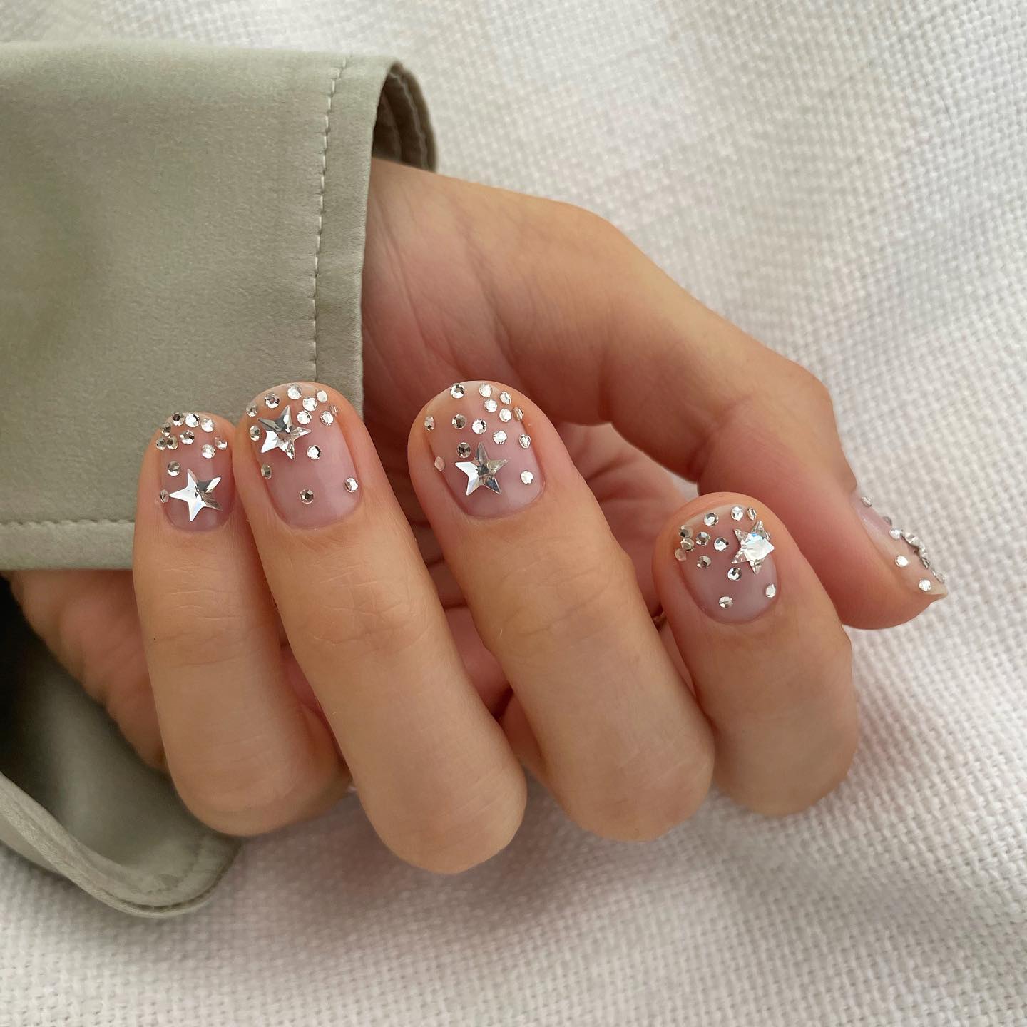 Sparkling glam nail art Top 80+ Easiest Spring Nail Designs - 41