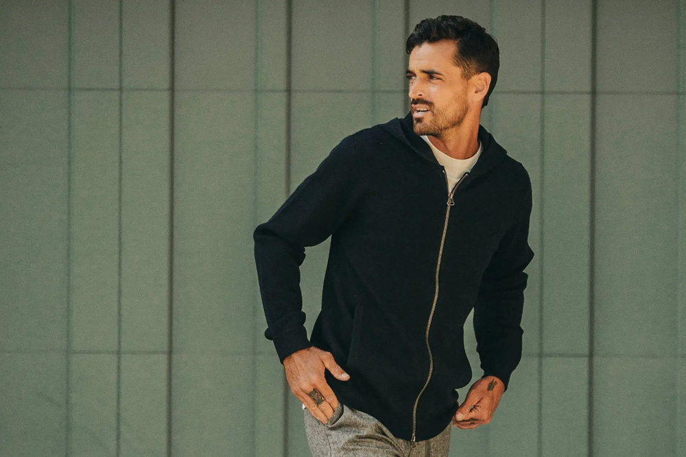65+ Best Spring & Summer Men's Outfit Ideas 42 Sweatshirt 1 65+ Best Spring & Summer Men's Outfit Ideas - 41