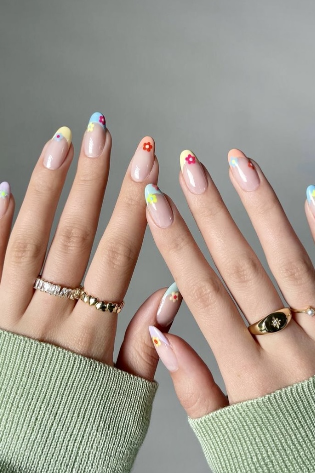 Top 80+ Easiest Spring Nail Designs 5 dsaisy tips Top 80+ Easiest Spring Nail Designs - 4