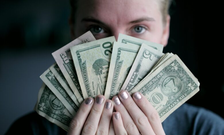 making money 7 Ways to Make Money Online and Offline - 1