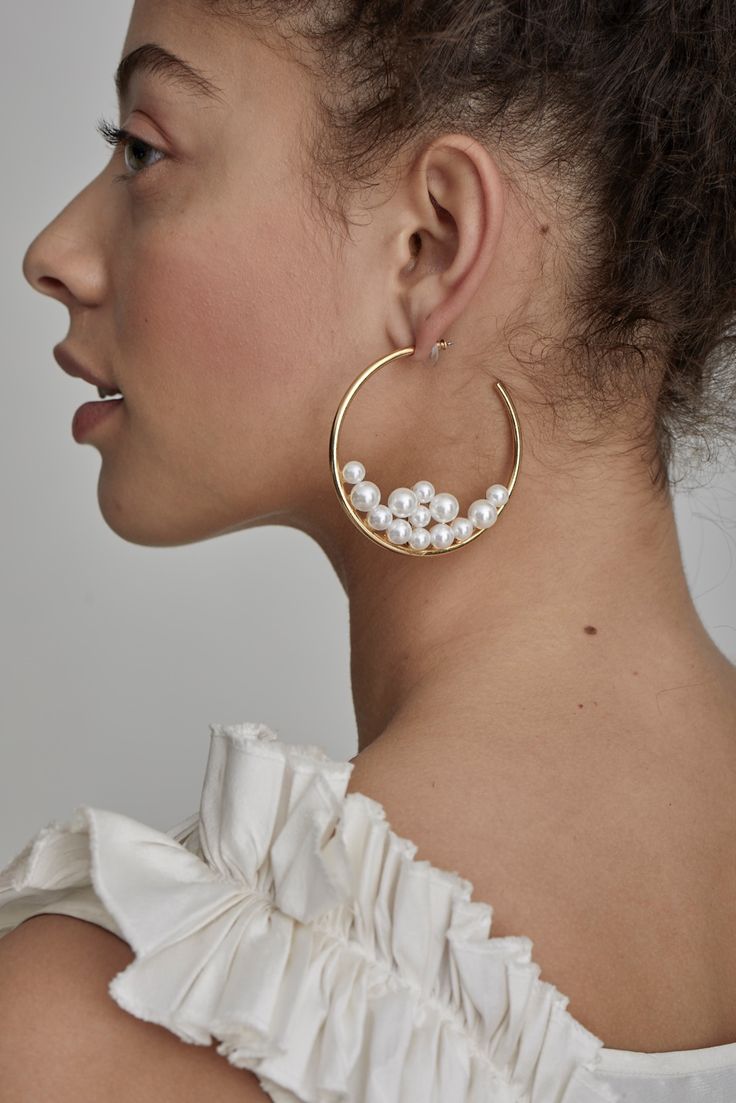 pearly-accessories 70+ Hottest Spring Fashion Trends for Women in 2022
