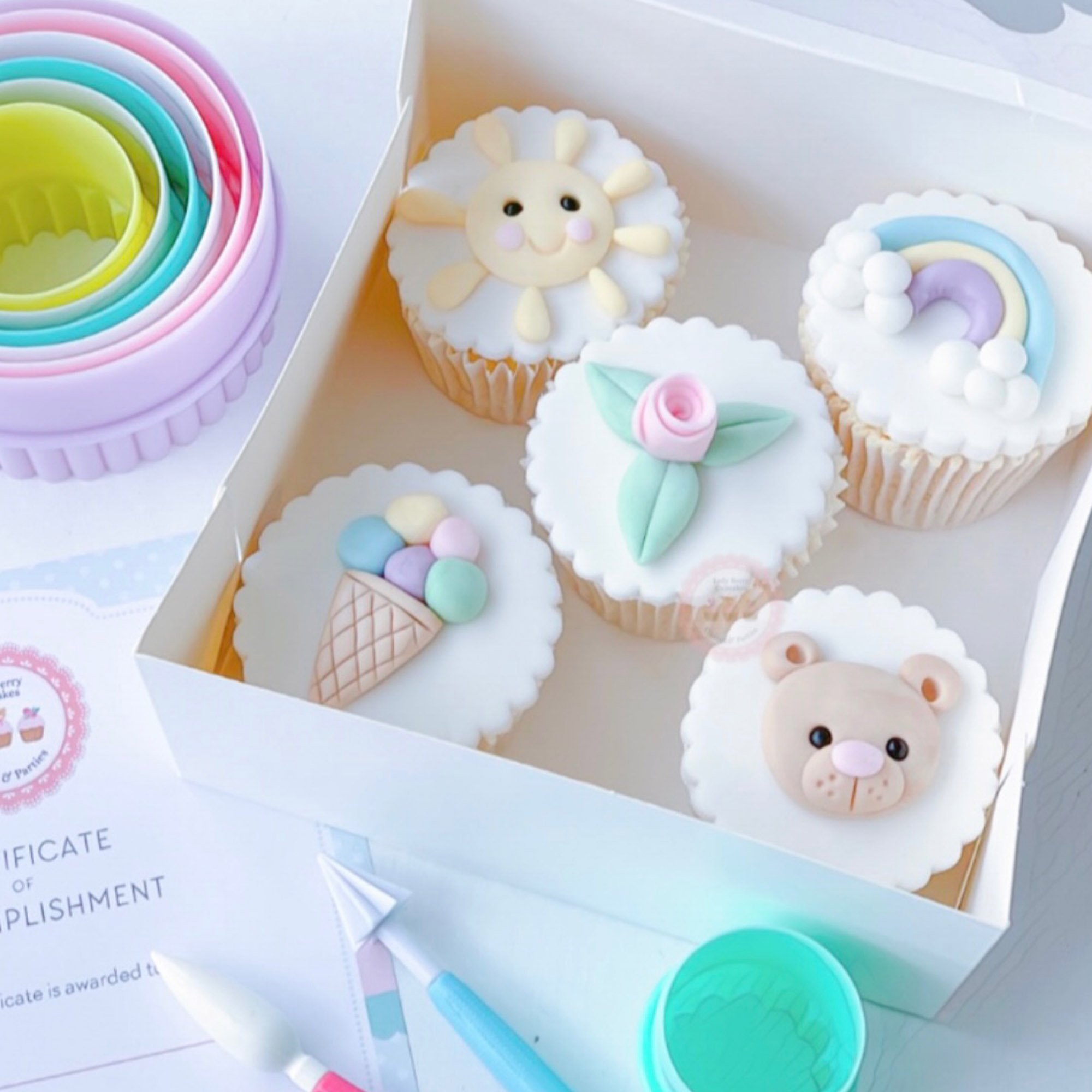 Lady Berry Cupcakes 1 Top 10 Best Online Cake Decorating Classes - 56