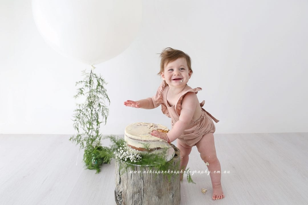 Niki Sprekos Photography logo 1 Top 10 Best Cake Smash Photographers in the World - 30