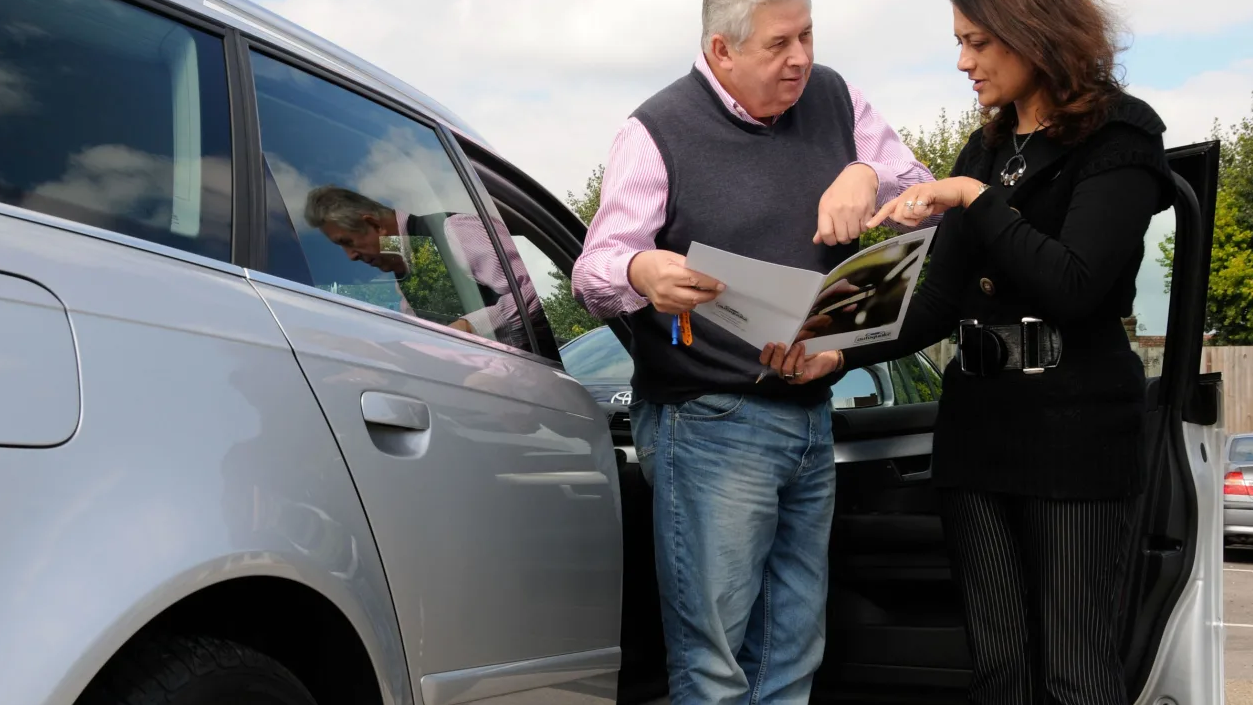 selling a car 7 Things To Know Before Selling Your Car To A Cash For Cars Business - 3