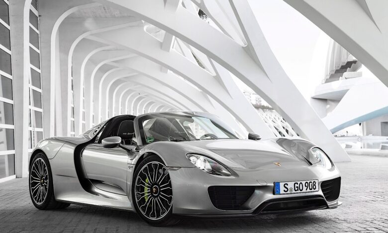 Porsche 918 Spyder Top 10 Fastest Accelerating Hybrid Cars from 0 - 60 MPH - supercars use a hybrid powertrain 1