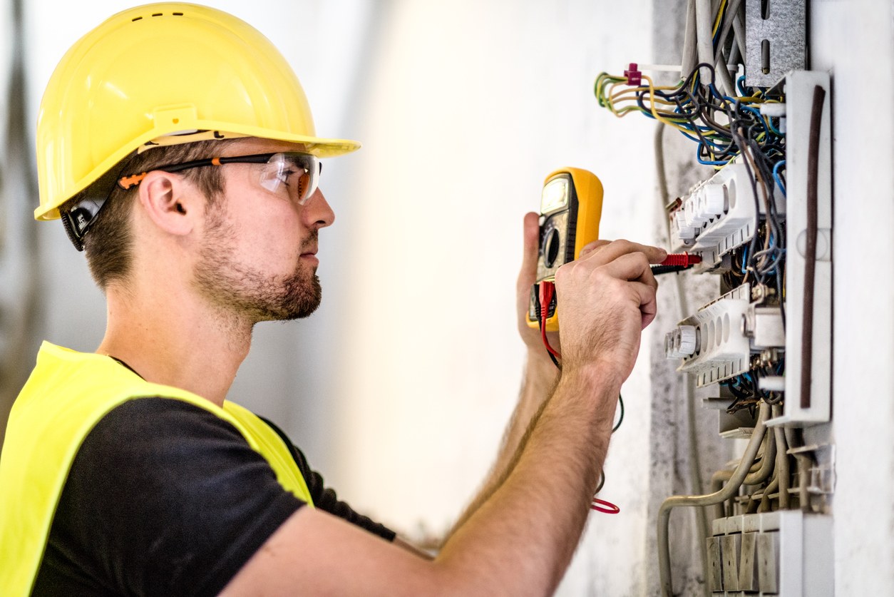 Compliance violations Why Electrical Faults are Best Handled by Professionals - 1