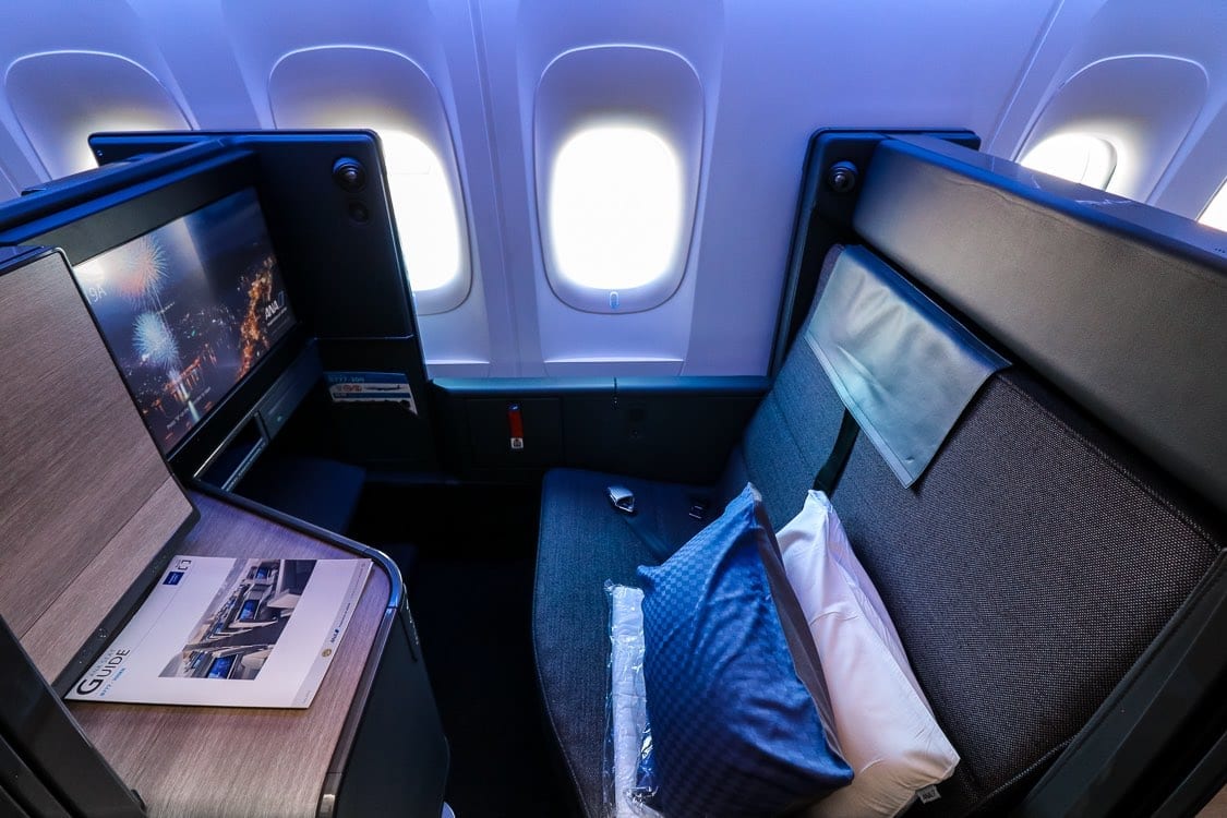 ANA The Suite Top 10 Most Luxurious First-class Airlines on Earth - 8