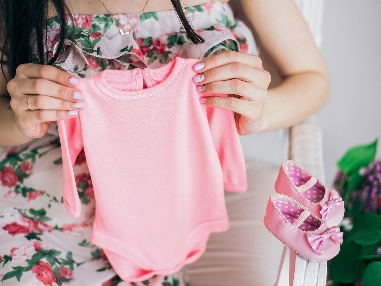 Get Hand Me Down Clothes How Parents-to-Be Can Save Some Money - 2