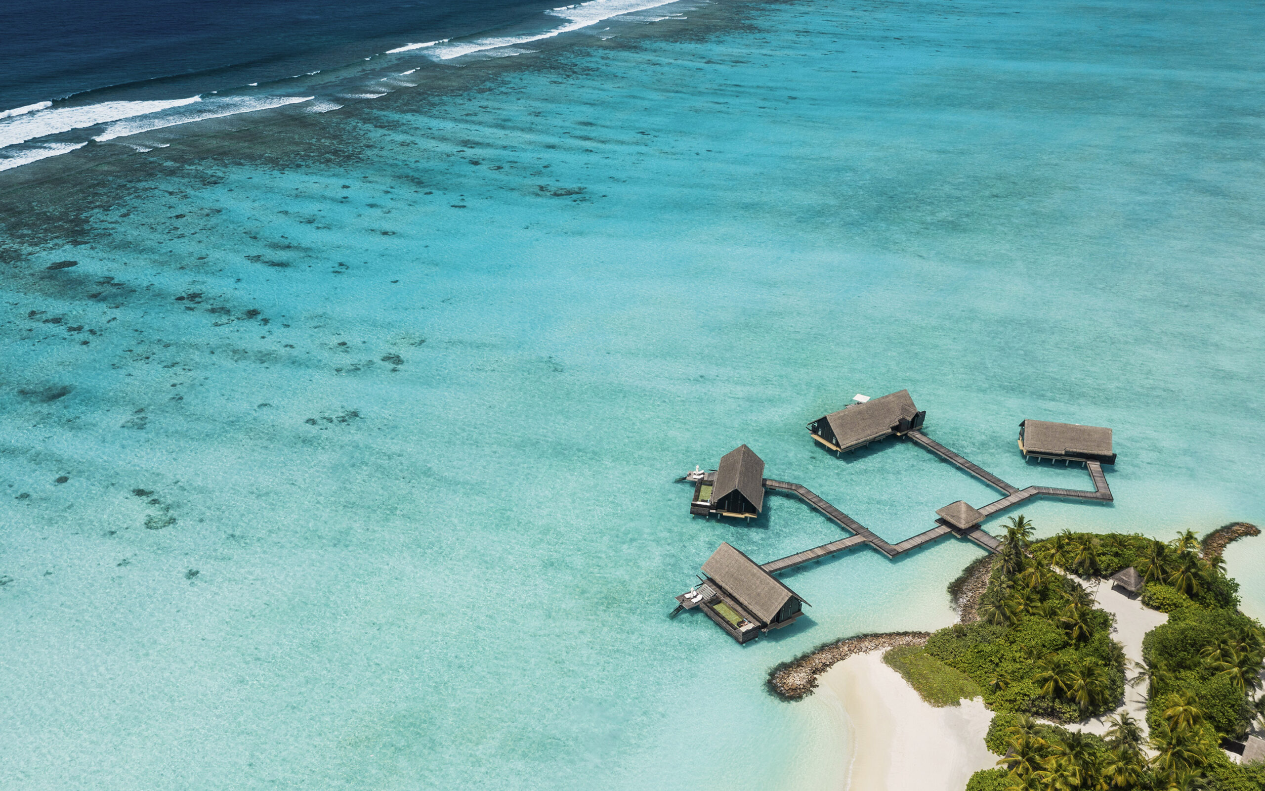 Top 15 Most Luxurious Spa Resorts on the Earth 7 OneOnly Reethi Rah Maldives scaled Top 15 Most Luxurious Spa Resorts on the Earth - 7