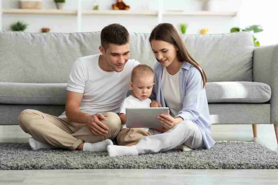 How Parents-to-Be Can Save Some Money 3 parents and baby How Parents-to-Be Can Save Some Money - 3
