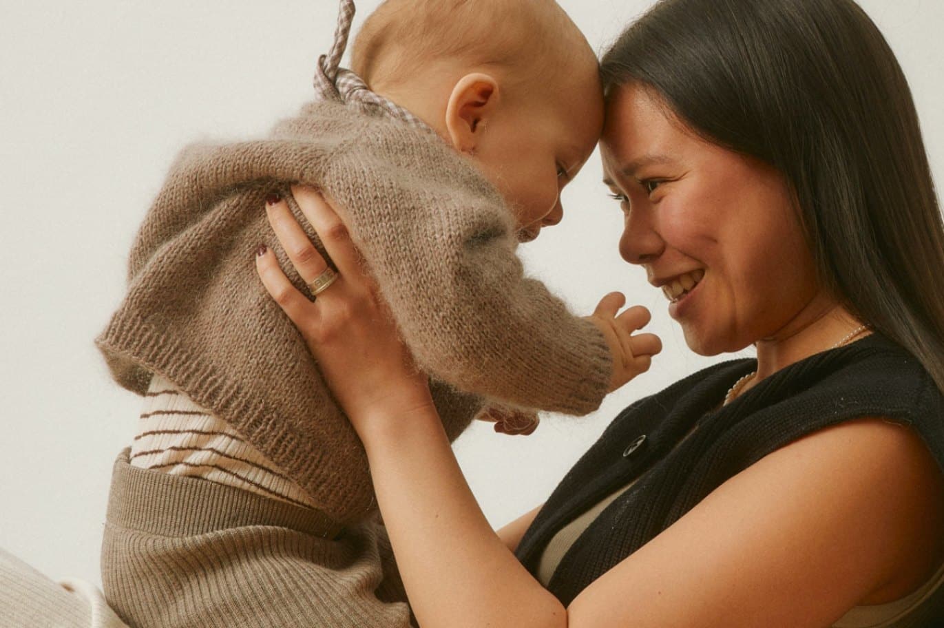 75 Most Important Motherhood Facts and Statistics 40 mom 75 Most Important Motherhood Facts and Statistics - 40 Motherhood Facts and Statistics