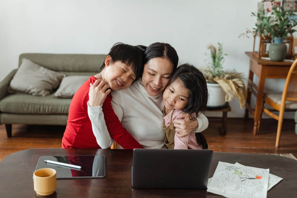 75 Most Important Motherhood Facts and Statistics 59 working mom 75 Most Important Motherhood Facts and Statistics - 59 Motherhood Facts and Statistics