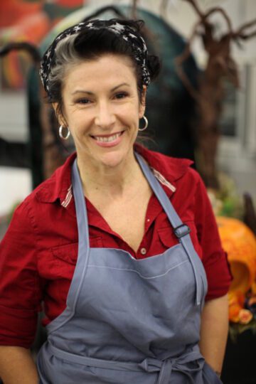 Top 10 Best Sugar Artists for Amazing Edible Art 6 Karen Portaleo Top 10 Best Sugar Artists for Amazing Edible Art - 4 Best Sugar Artists
